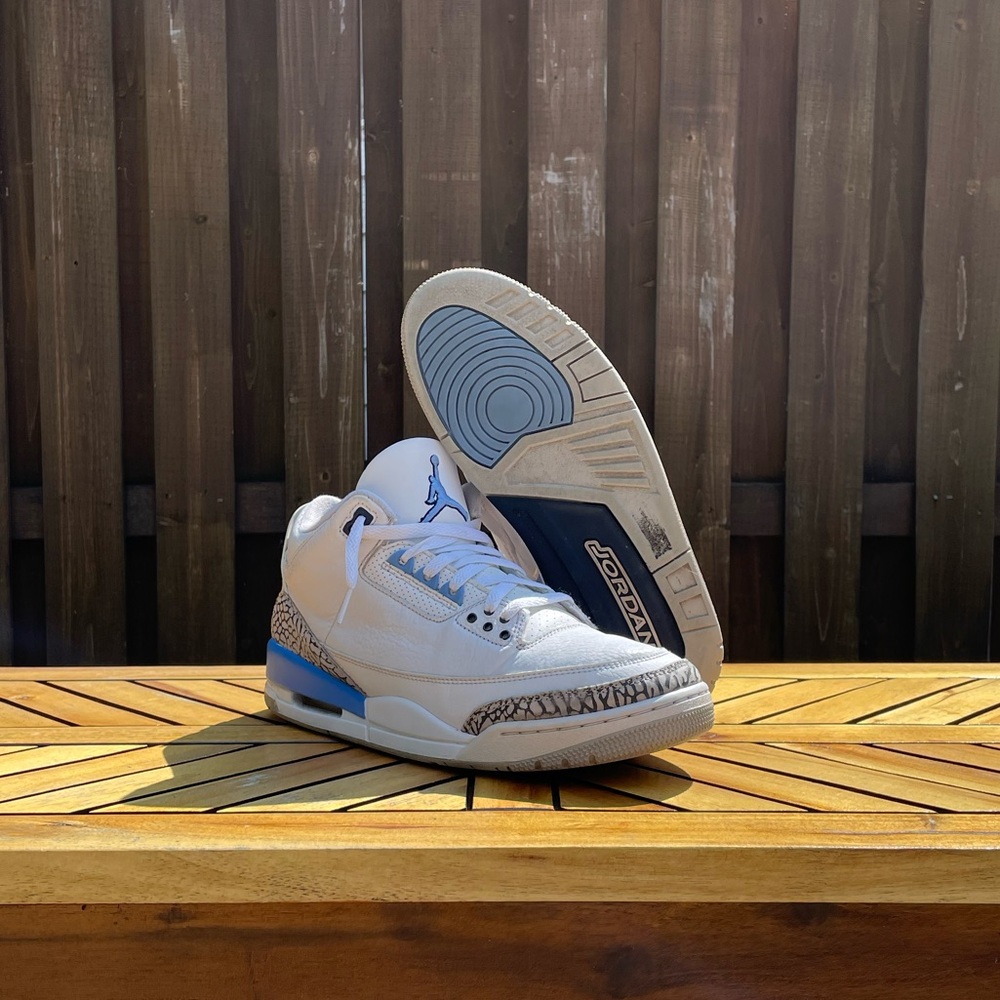 Jordan 3 UNC shoes size 10 men’s